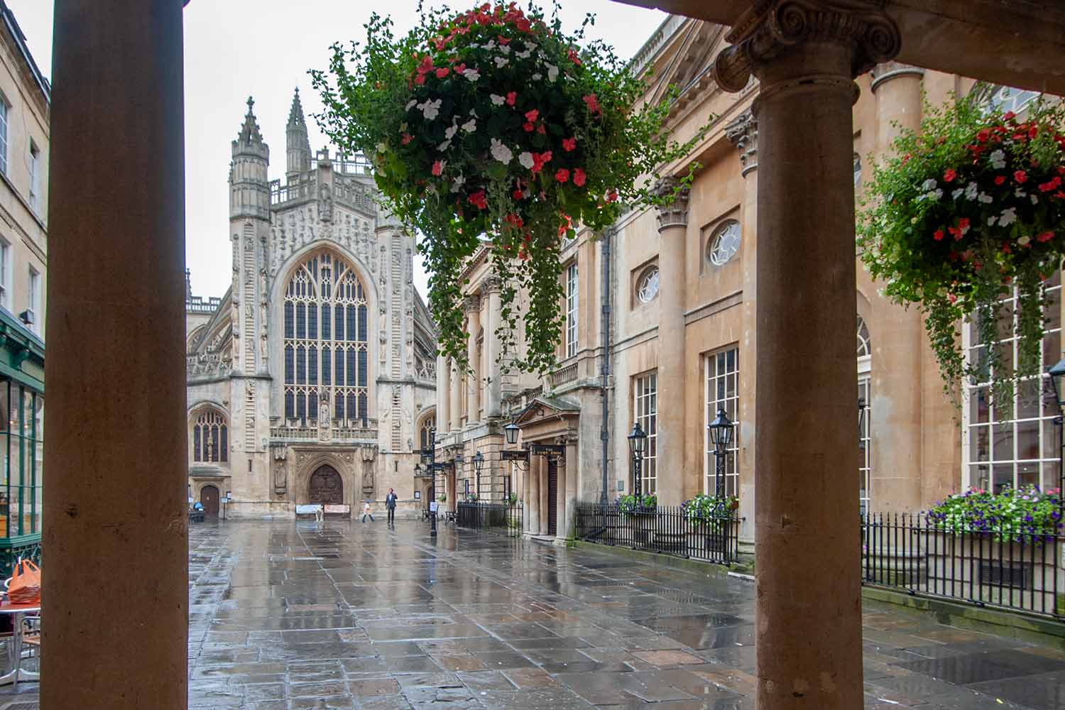 Bath Abbey and the Pump Rooms